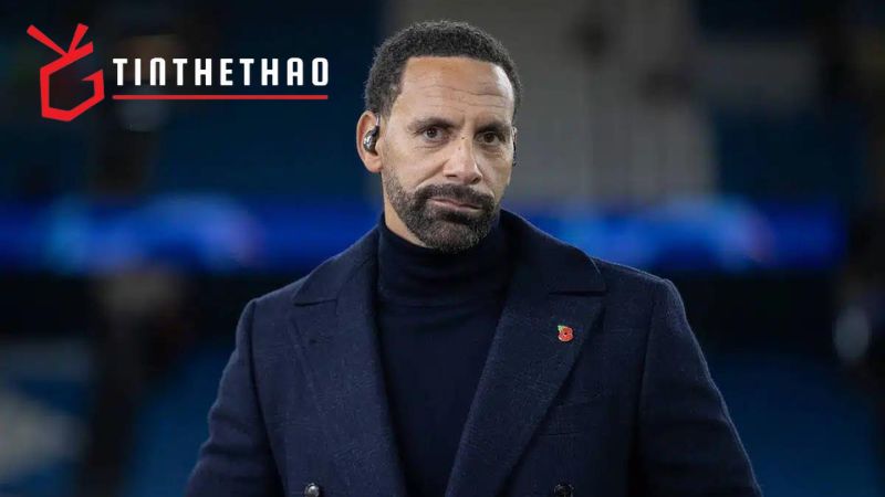 Rio Ferdinand: "Tổ trọng tài phòng VAR phải tự xem xét lại"