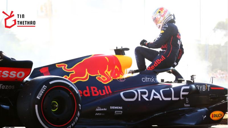 Verstappen cần phải giành nhiều điểm hơn để đăng quang